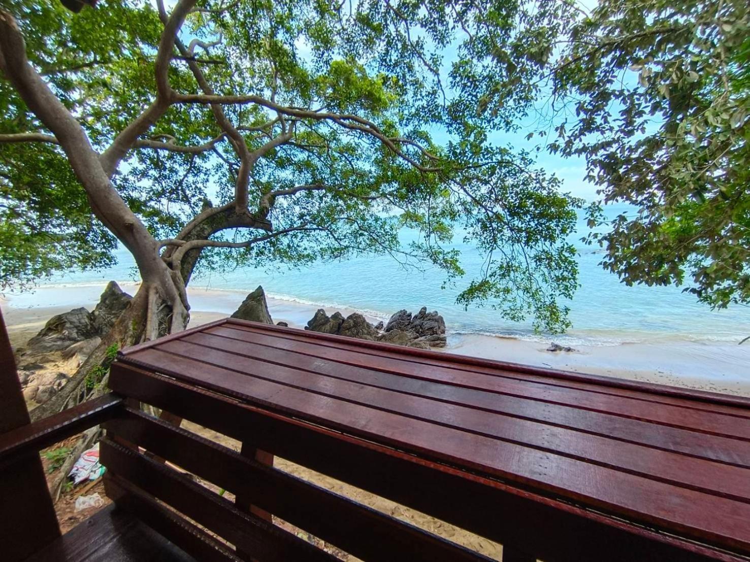 Kohjum Seafront Resort Koh Jum Zewnętrze zdjęcie